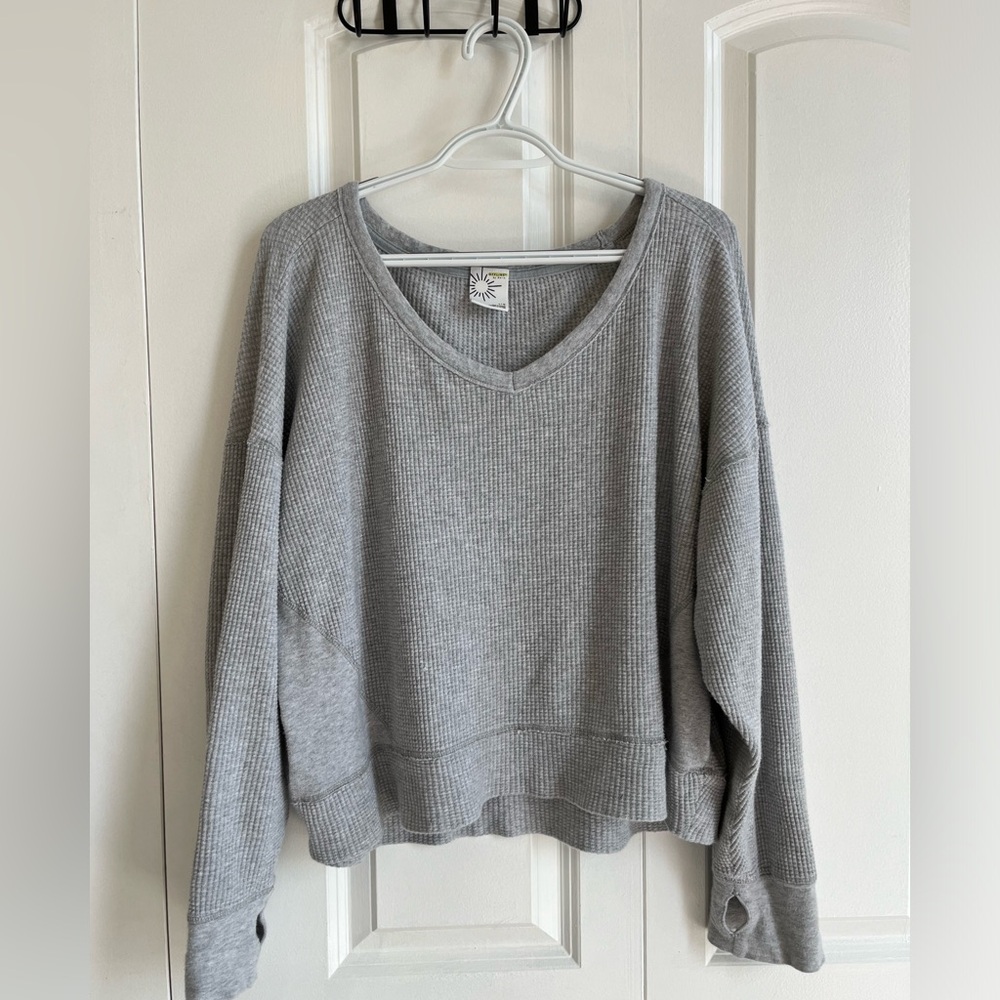 Aerie Light Gray Waffle Knit Top - Size L